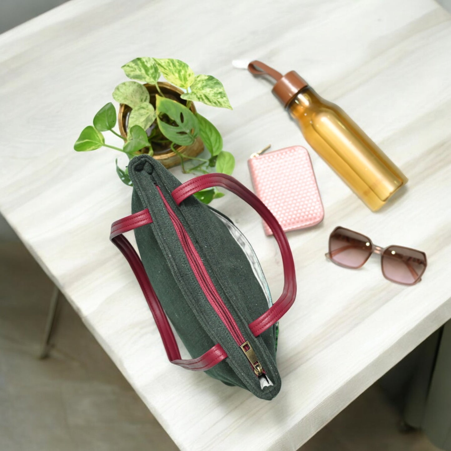Chic Harmony Tote (Multicolor)