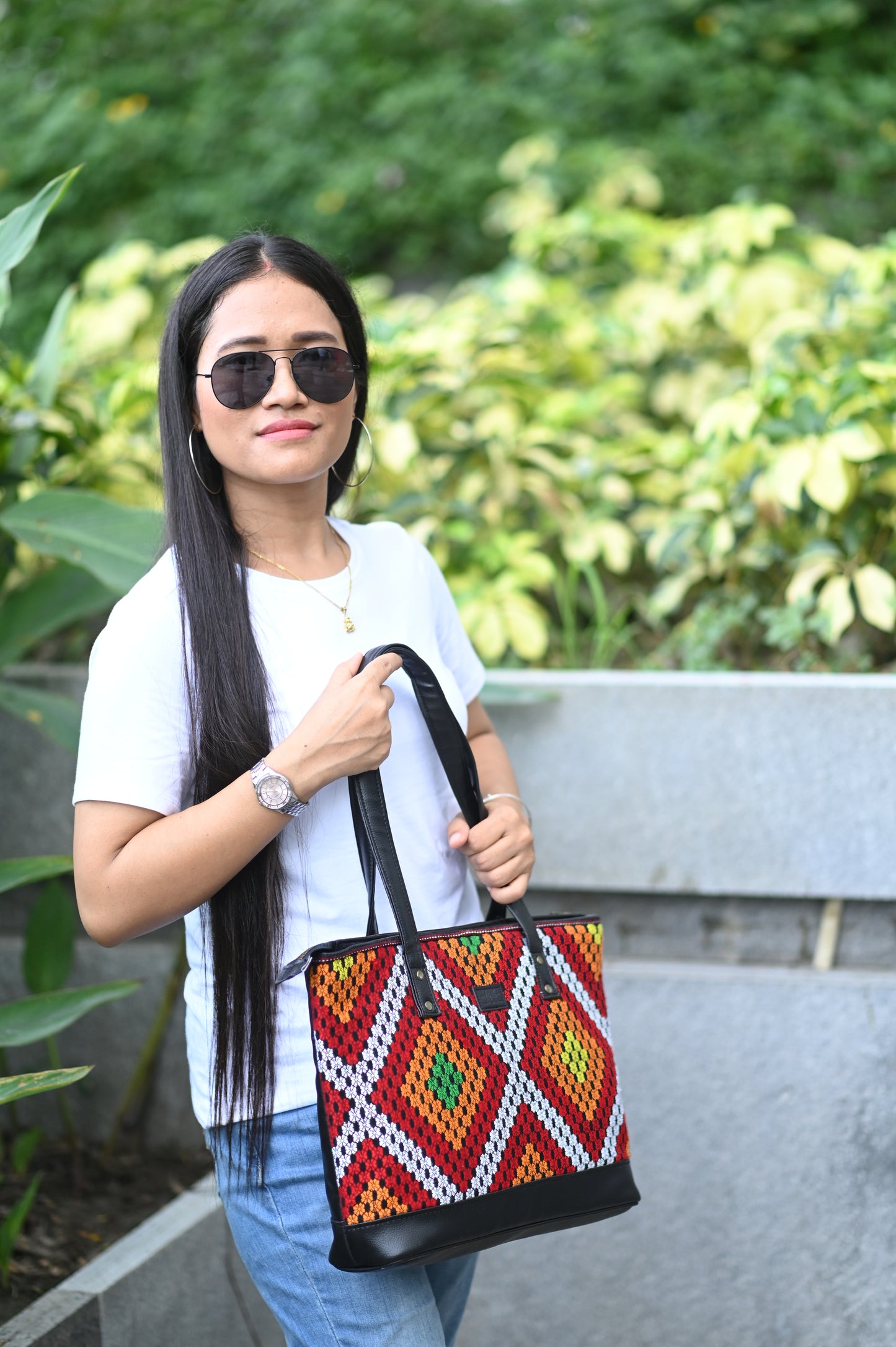 Colorful Heritage Tote (black)