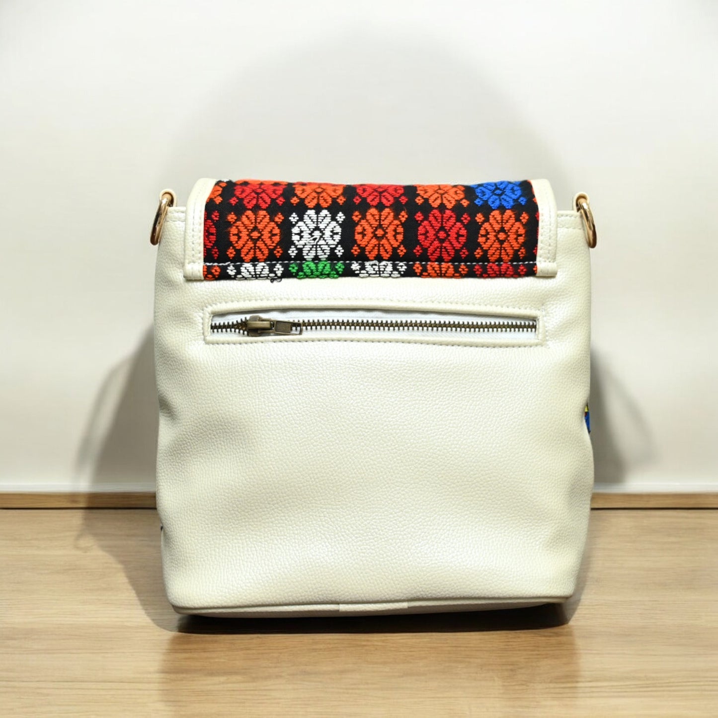 Marvel Sling Bag (white 1)